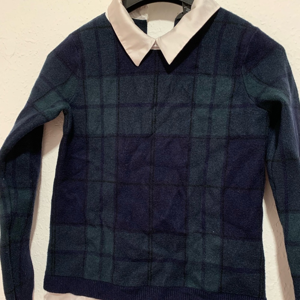 Tahari plaid sweater XS holiday sweater white collar